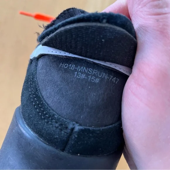 Nike Air Max 90 Men’s Black, White & Orange Low-Top Athletic Sneakers - Picture 8 of 13